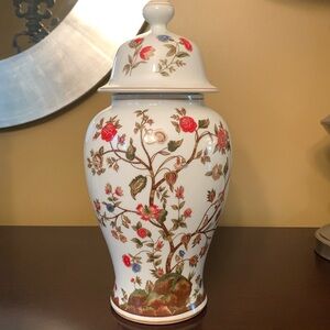 Vintage Andrea by Sadek floral vase